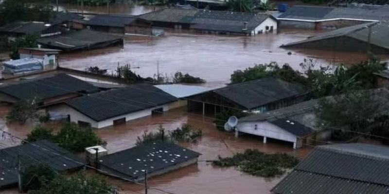 Chuvas no Rio Grande do Sul: vista aérea de Eldorado do Sul, alagada após o transbordamento do Rio Jacuí - Anselmo Cunha/AFP
