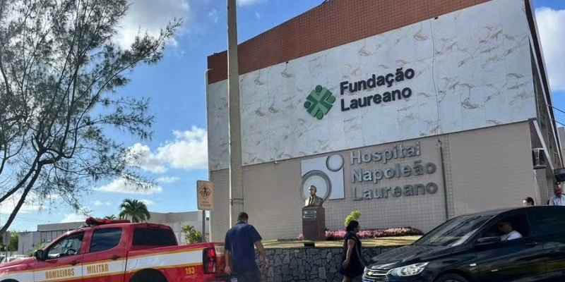 Chamas foram controladas e não se alastraram para outros espaços - Zuila David/TV Cabo Branco