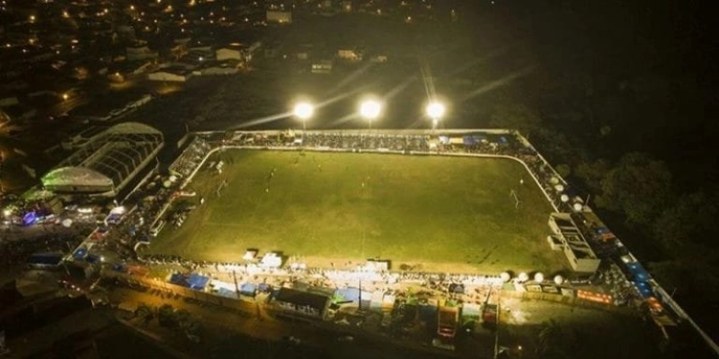 Estádio O Zezão, palco do Poeirão - Reprodução