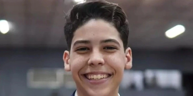 Miguel Oliveira, de 15 anos, que tem viralizado nas redes sociais, não poderá pregar nas igrejas por tempo indeterminado - Reprodução