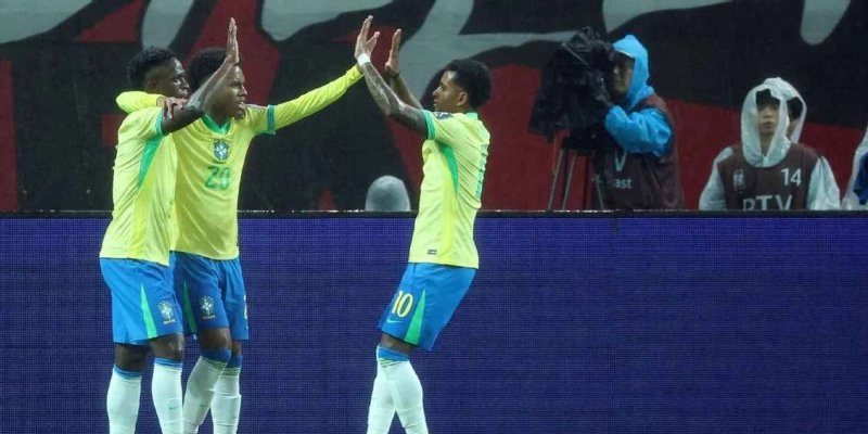 Seleção comemora gol em cima da Coreia do Sul - Getty Images