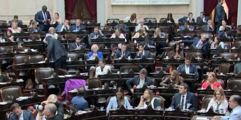 Câmara dos Deputados da Argentina aprova redução da maioridade penal para 14 anos - Reportagem CNN Brasil