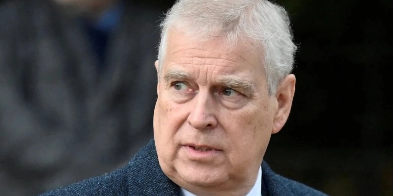 Príncipe Andrew em evento de Natal na Inglaterra - REUTERS/Toby Melville