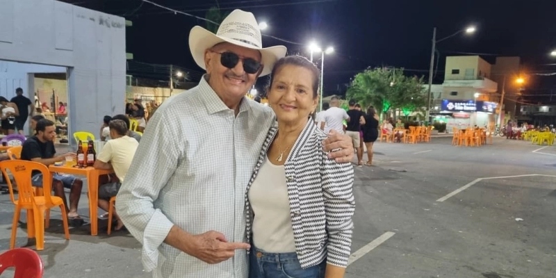 Prefeito Vital Neto e a primeira dama Leonice Lopes - Aloísio Abrantes
