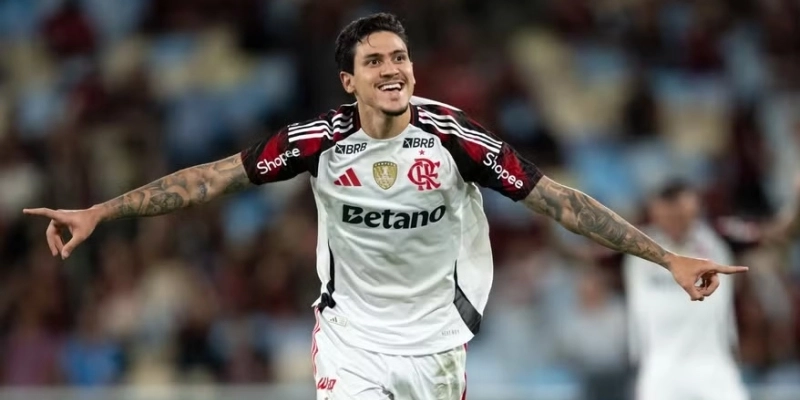 Pedro foi às redes quatro vezes em goleada sobre o Madureira - JORGE RODRIGUES / AGIF / AGIF VIA AFP