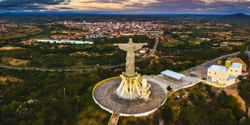 Cristo Rei, em Itaporanga (PB) - Reprodução
