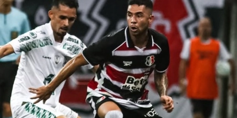 Lance de Santa CruLance de Santa Cruz x Sousa pela Copa do Brasilz x Sousa pela Copa do Brasil - Evelyn Victória/SCFC