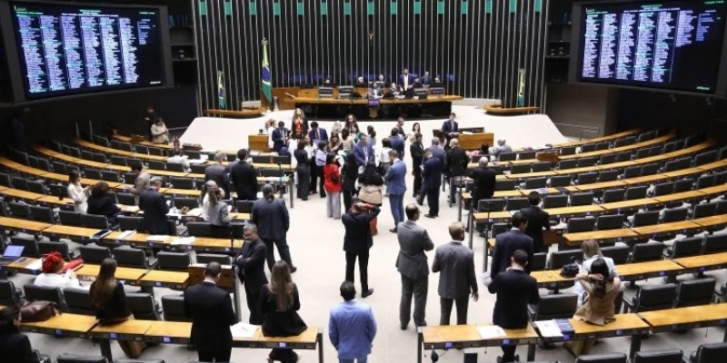 Projeto foi aprovado em sessão do Plenário da Câmara - Agência Câmara de Notícias