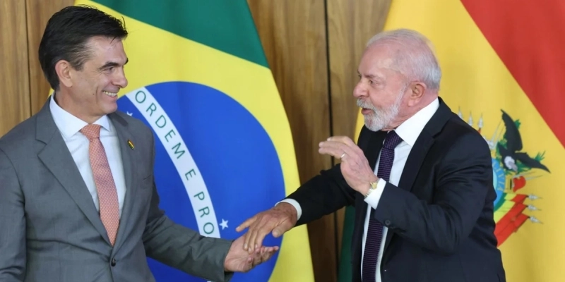 Lula e Paz durante encontro no Planalto - HUGO BARRETO / METRÓPOLES @hugobarretophoto