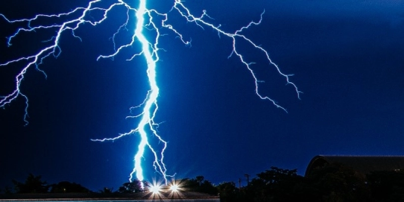 Raio registrado em Boa Ventura - Aloísio Abrantes