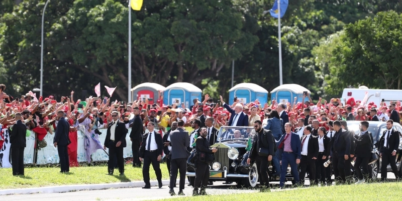 Luiz Inácio Lula da Silva (PT) e vice-presidente em cerimônia de posse - EFE/ Jarbas Oliveira