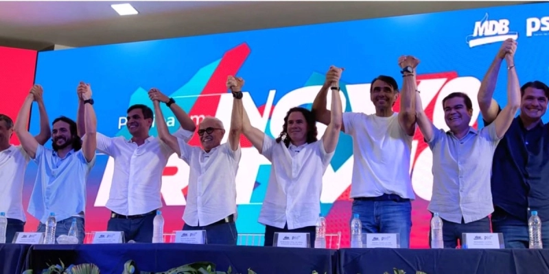 Cícero entre lideranças políticas - Divulgação 