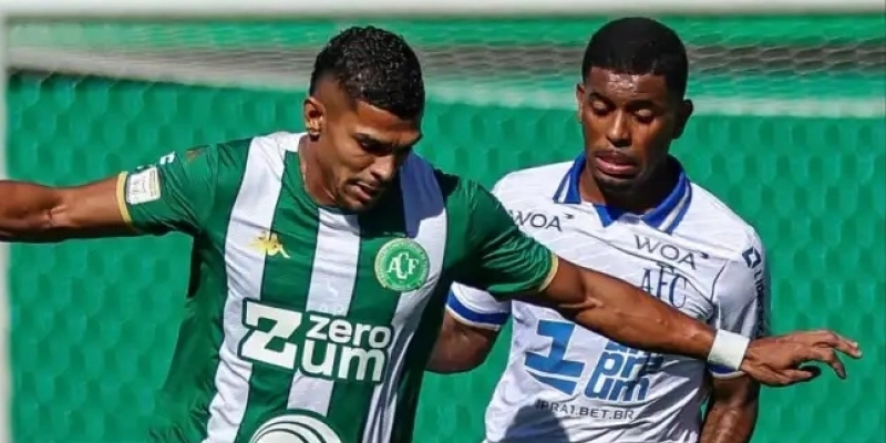 Chape e Avaí duelaram na Arena Condá - Rafael Bressan/ACF