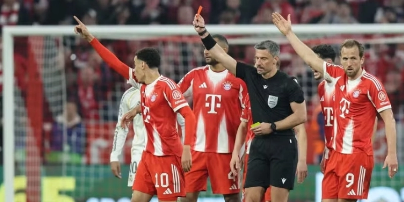 Slavko Vincic é o árbitro de Brasil x Marrocos - Alexandra BEIER / AFP