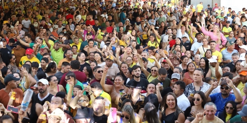 Multidão prestigia o tradicional Arraiá dos Galdino em Piancó - Divulgação 