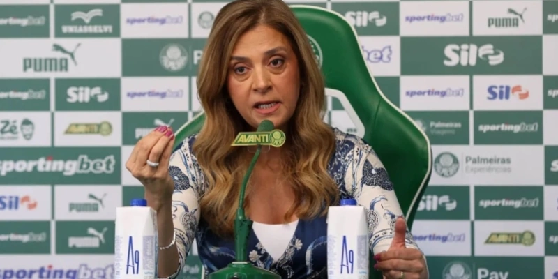 Leila Pereira em coletiva do Palmeiras - Cesar Greco/Palmeiras/by Canon