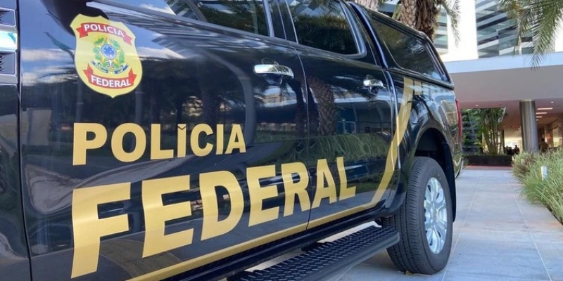 Viatura da Polícia Federal - Reprodução