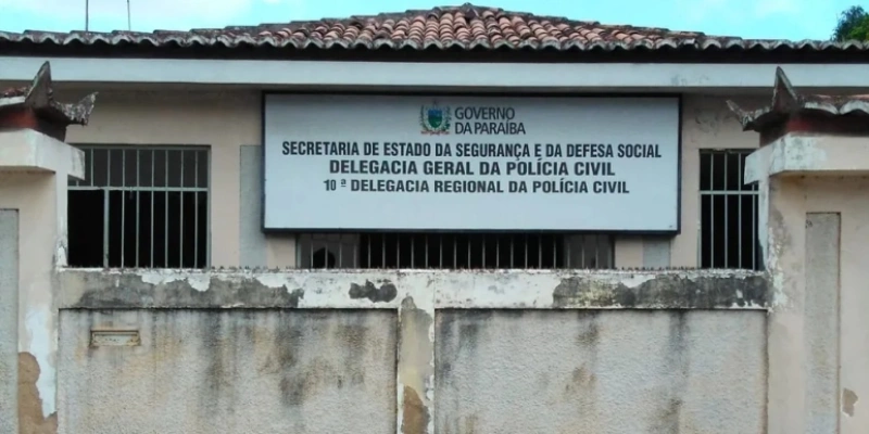Inspetor escolar é preso suspeito de importunação sexual contra alunas, em Sapé - Paulo Monteiro/Delegacia de Sapé