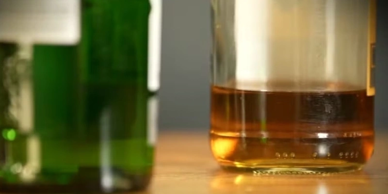 Polícia investiga envenenamento e metanol em bebida que matou dois homens em Fortaleza - Reprodução EPTV