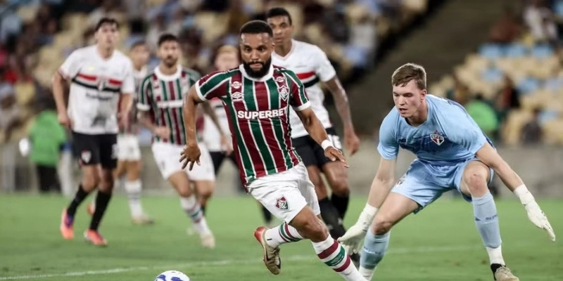  - Lucas Merçon/Fluminense F.C.